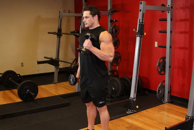 Alternate Hammer Curl, finishing position