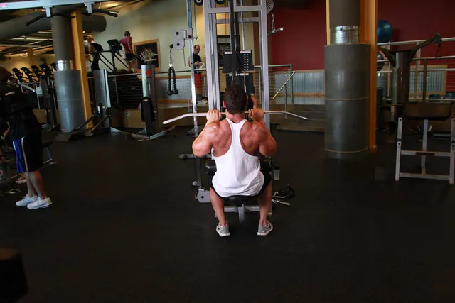 Close-Grip Front Lat Pulldown, finishing position