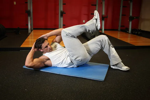 Cross-Body Crunch, finishing position