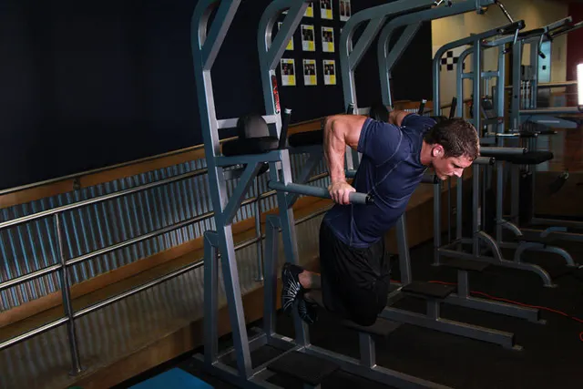 Dips - Chest Version, finishing position