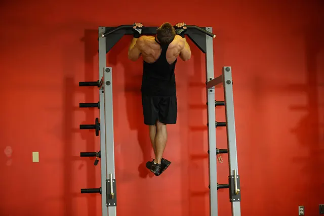 Gironda Sternum Chins, finishing position