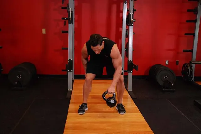 Kettlebell Figure 8, finishing position