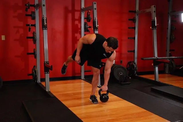 Kettlebell One-Legged Deadlift, finishing position