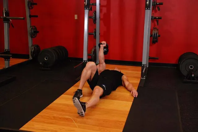Kettlebell Turkish Get-Up (Lunge style), starting position