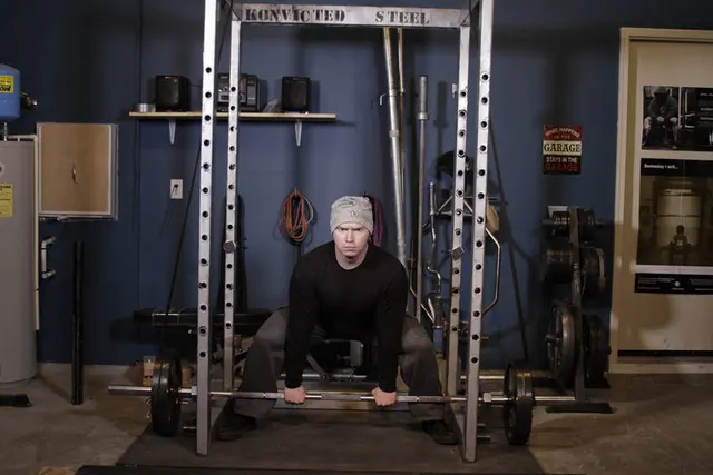 Reverse Band Sumo Deadlift, starting position