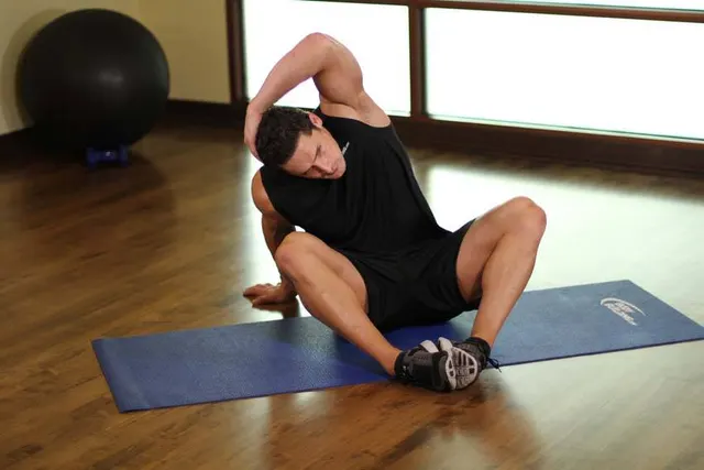 Seated Overhead Stretch, finishing position