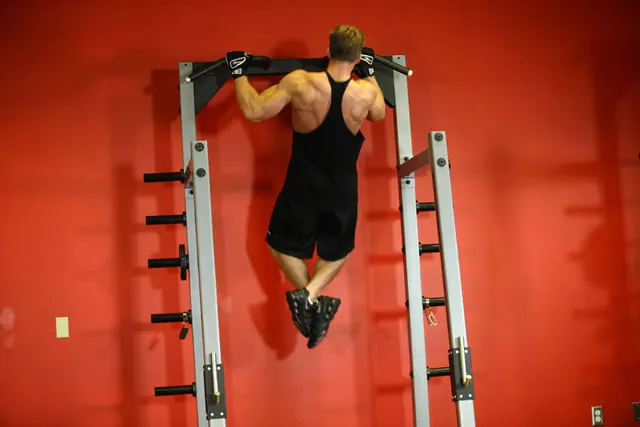 Side To Side Chins, finishing position