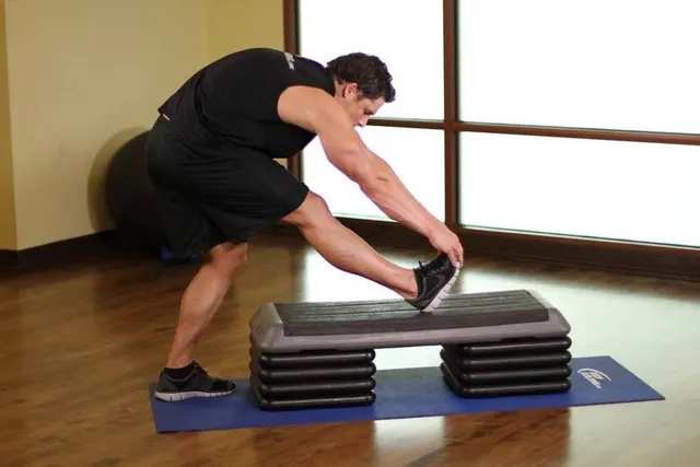 Standing Gastrocnemius Calf Stretch, finishing position