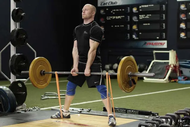 Sumo Deadlift with Bands, finishing position