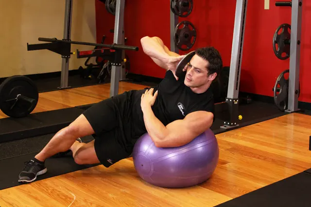 Weighted Ball Side Bend, finishing position